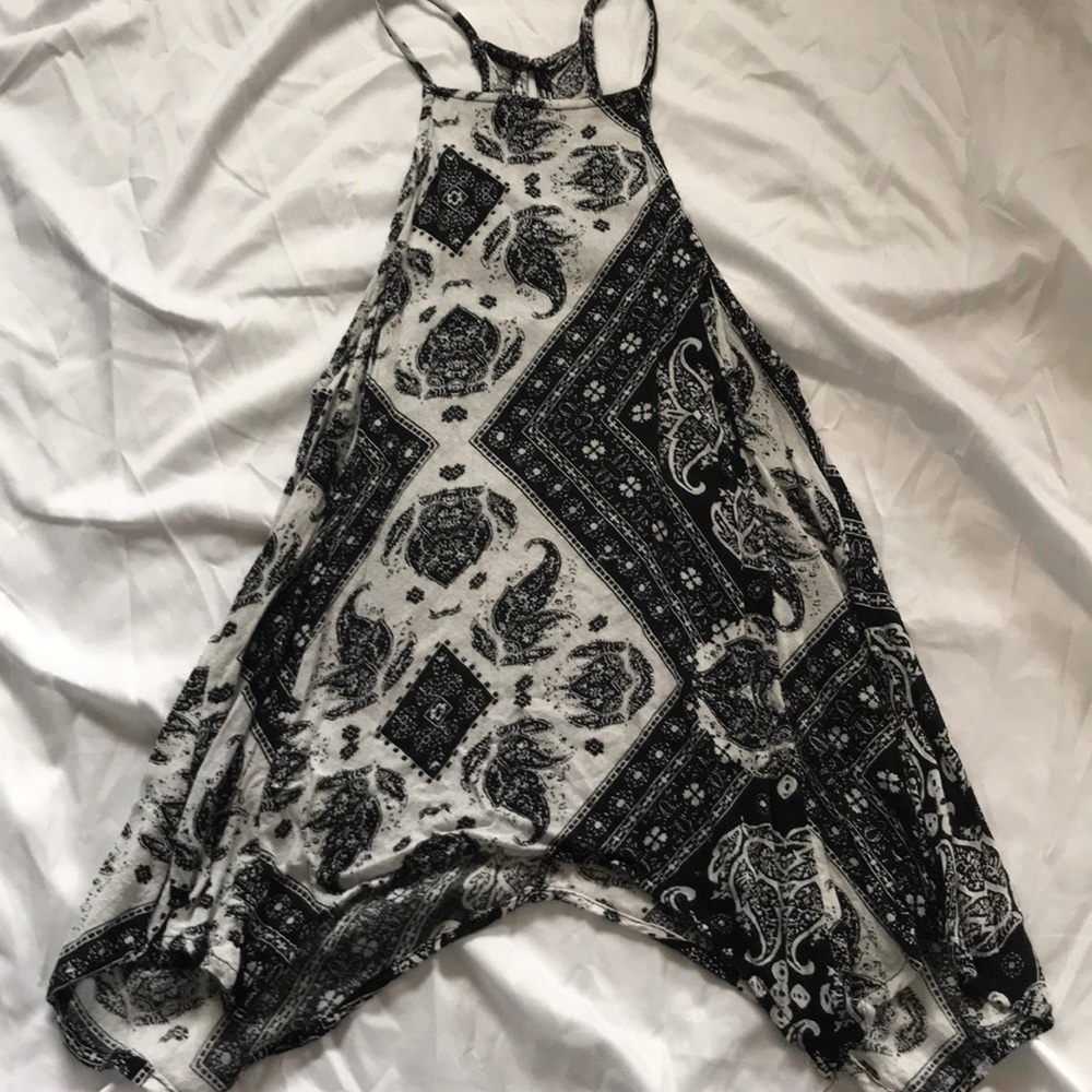 Tillys halter top